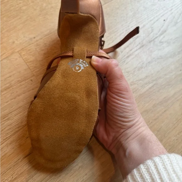 International dance shoes style Mia size 5 (about a 7 1/2 US) - Picture 6 of 7